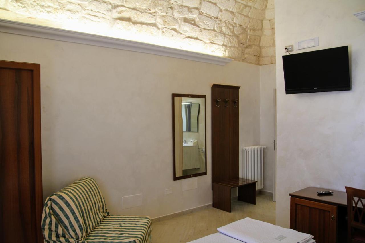 Rooms Dimora Arco - Affitti Brevi Italia モンテ・サンタンジェロ エクステリア 写真