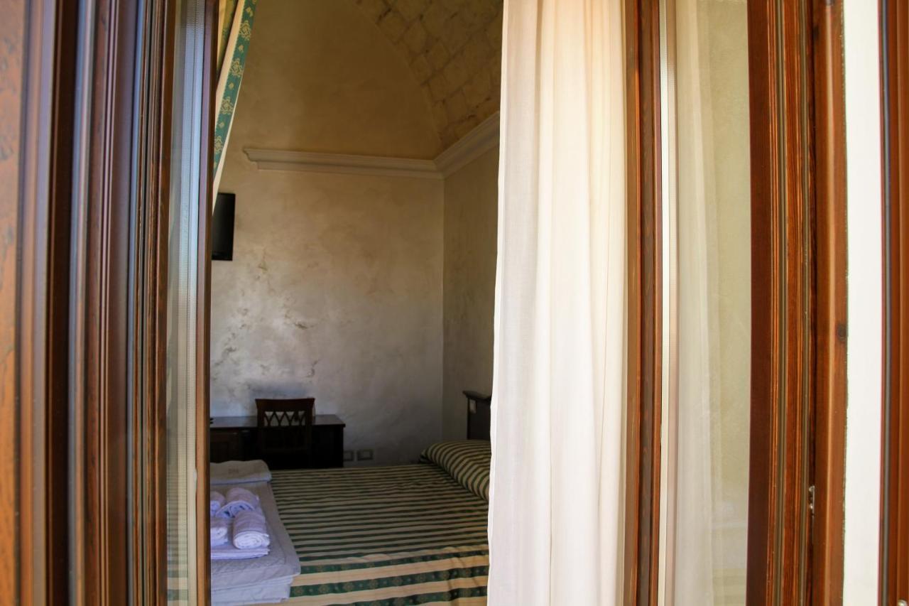 Rooms Dimora Arco - Affitti Brevi Italia モンテ・サンタンジェロ エクステリア 写真