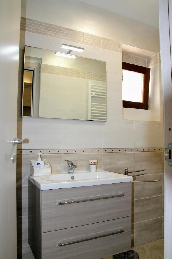 Rooms Dimora Arco - Affitti Brevi Italia モンテ・サンタンジェロ エクステリア 写真